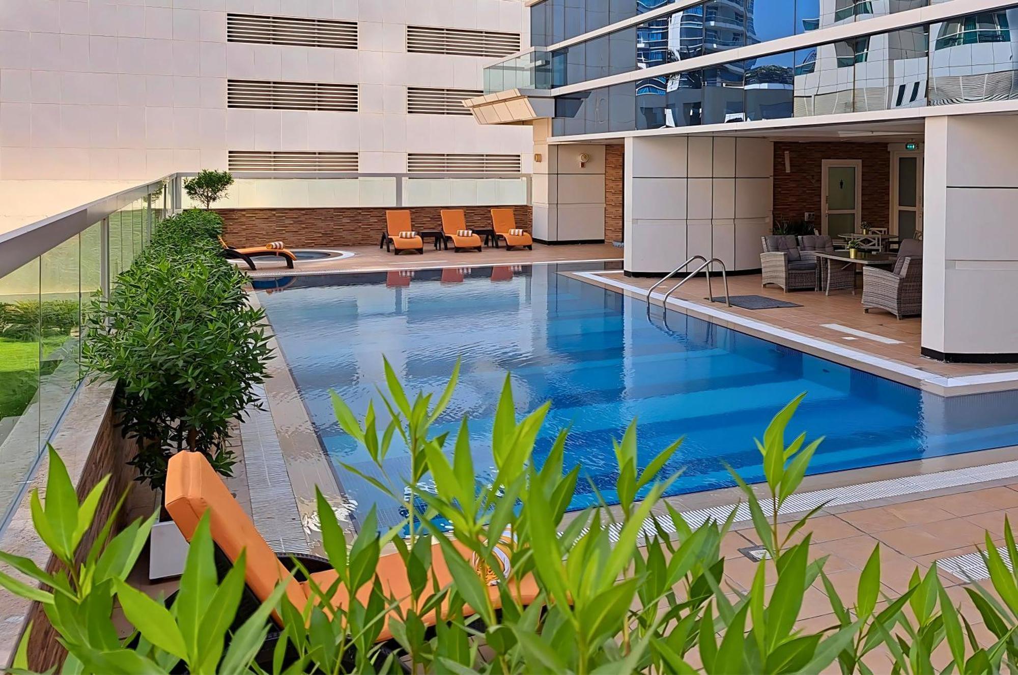 Barcelo Residences Dubai Marina מראה חיצוני תמונה